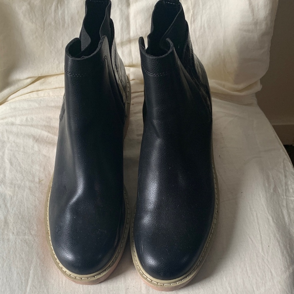 Sleek Black Women's Ankle Boots